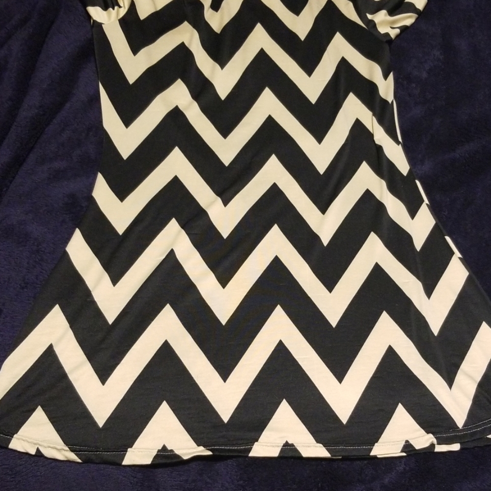 Chevron Mini Dress - Picture 3 of 4